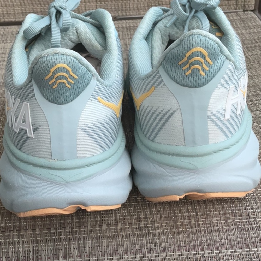 Hoka Women's Blue Athletic Shoes 7 D - Picture 3 of 10